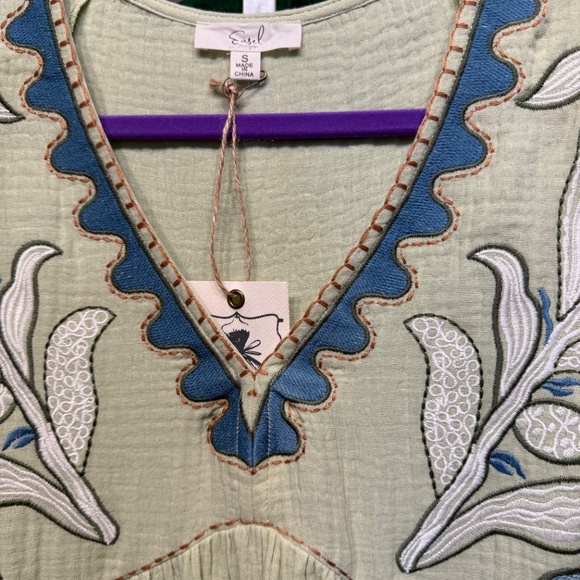 🔥115 NWT Easel Embroidered Sage Gauze Top Blouse - Picture 5 of 7